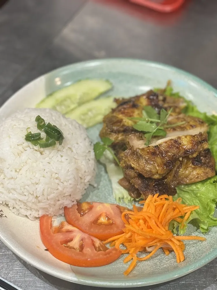 Riz Au Poulet Grillé Cơm Gà Nướng
